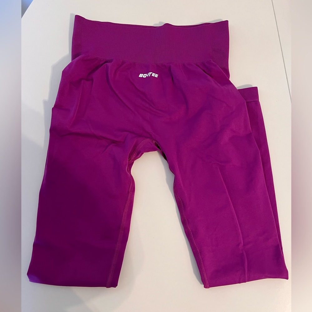 Bo+Tee seamless leggings size small